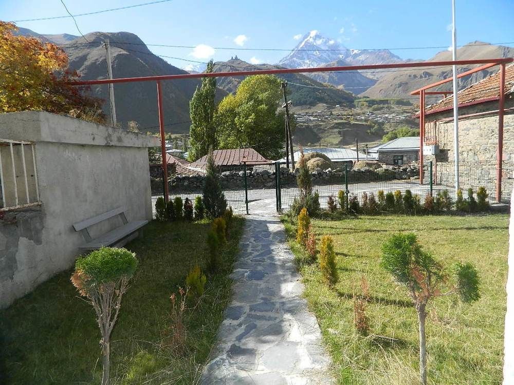 Uptown Boutique Kazbegi Exterior photo